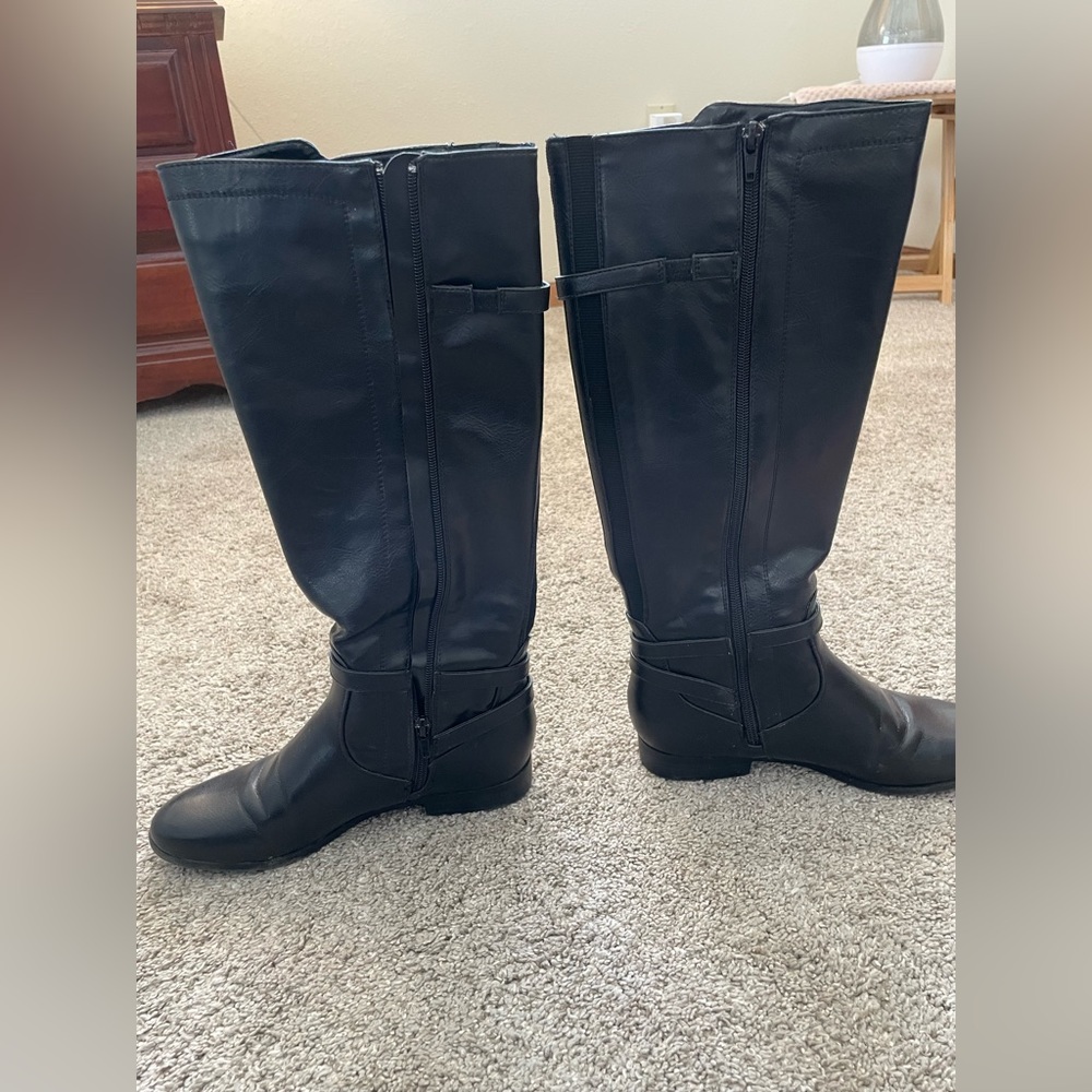 Unisa Black boots size 7
